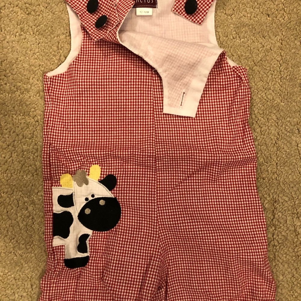 Cow Jon Jon size 18m guc with some pilling